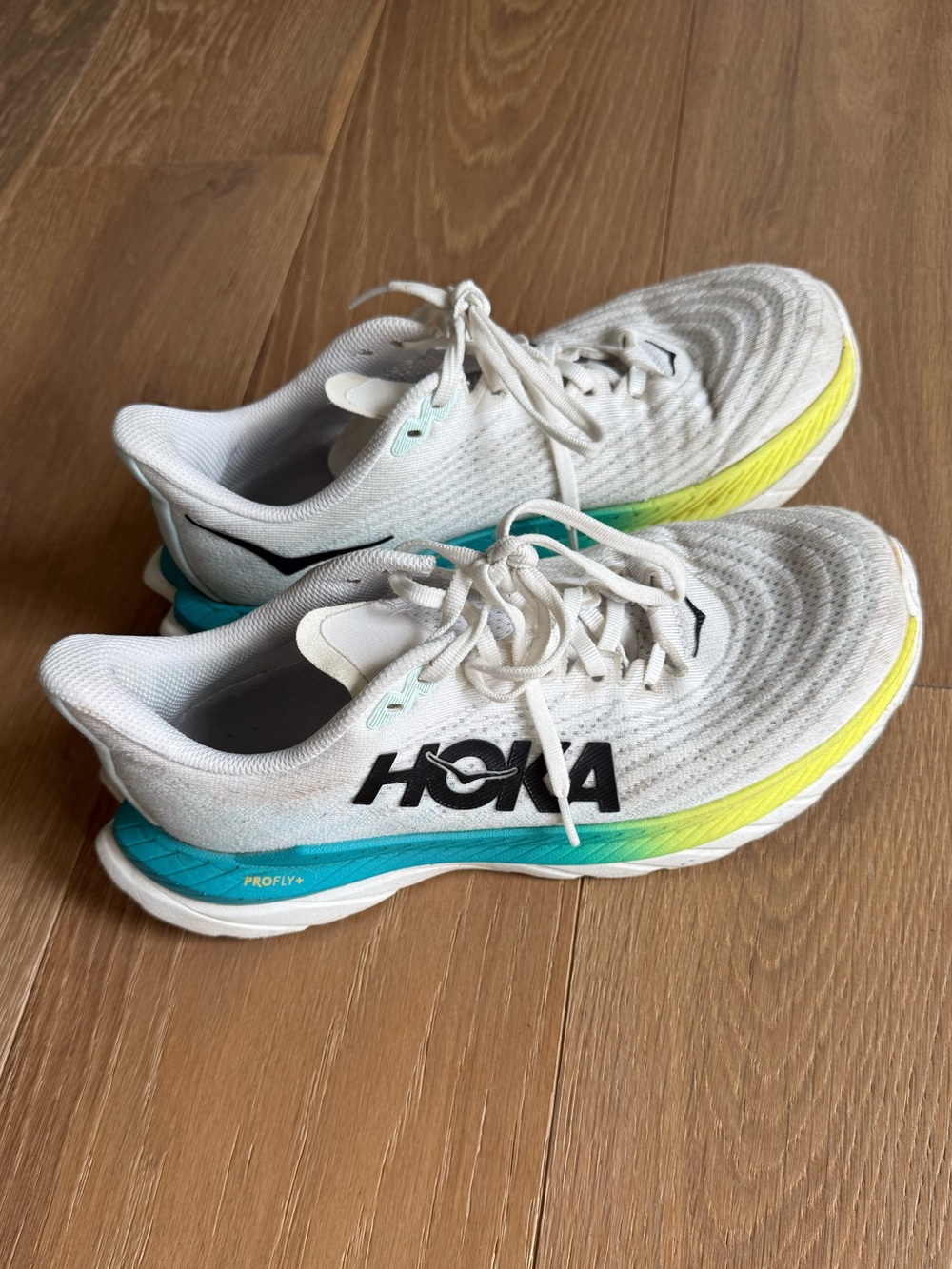 Women’s Hoka Mach 5 - Size 8